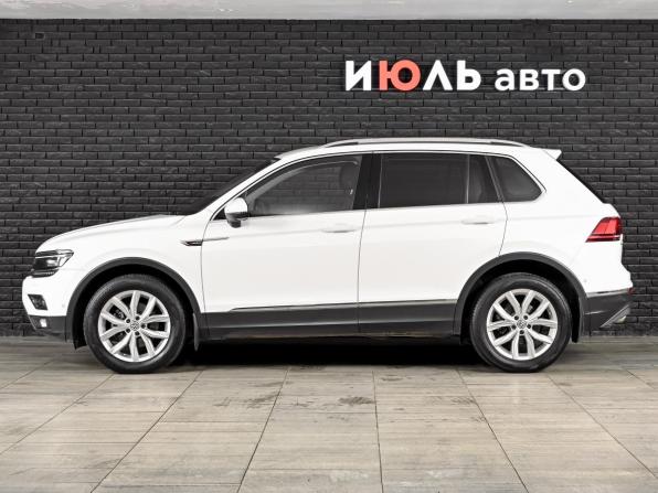 Volkswagen Tiguan II с пробегом 2018 года, цена 3 090 000 рублей, 89364 км, внедорожник, Автокод Объявления