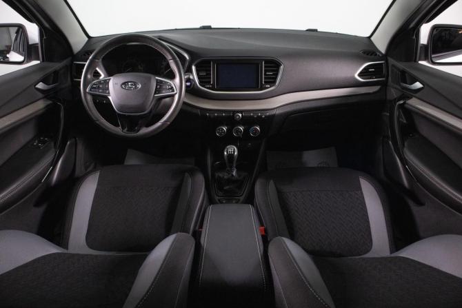 Lada (ВАЗ) Vesta I с пробегом 2023 года, цена 1 339 000 рублей, 30000 км, седан, Автокод Объявления