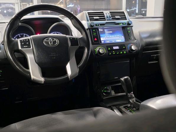 Toyota Land Cruiser Prado 150 Series Рестайлинг 1 с пробегом 2014 года, цена 3 250 000 рублей, 229534 км, внедорожник, Автокод Объявления