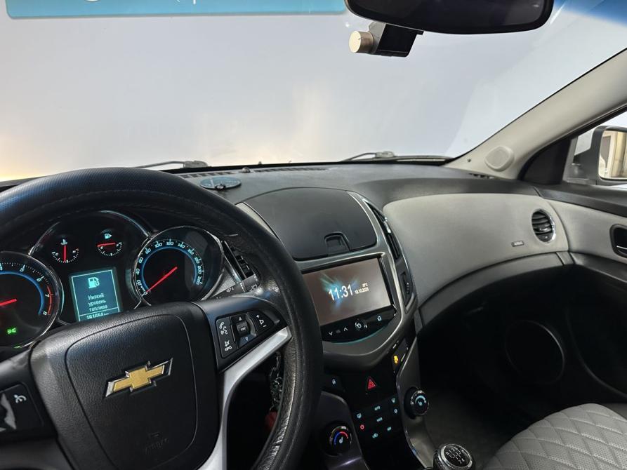 Chevrolet Cruze I Рестайлинг Москва  - изображение 15