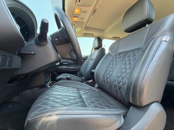 Mitsubishi Outlander III Рестайлинг 3 с пробегом 2022 года, цена 2 869 000 рублей, 30207 км, внедорожник, Автокод Объявления
