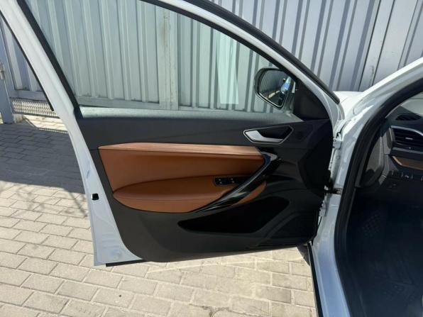 Lada (ВАЗ) Vesta I Рестайлинг (NG) с пробегом 2024 года, цена 1 385 000 рублей, 42543 км, универсал, Автокод Объявления