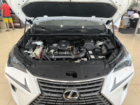 Lexus NX I Рестайлинг с пробегом 2021 года, цена 4 330 000 рублей, 33309 км, внедорожник, Автокод Объявления