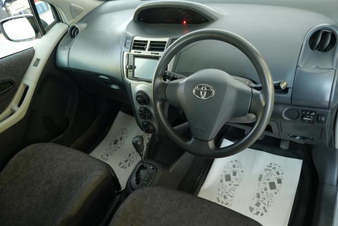 Toyota Vitz II (XP90) с пробегом 2010 года, цена 799 000 рублей, 127117 км, хэтчбек, Автокод Объявления