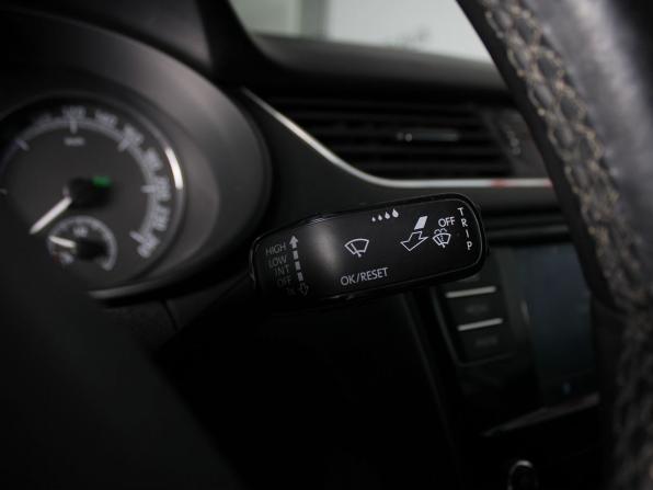 Skoda Octavia III (A7) Рестайлинг с пробегом 2019 года, цена 1 580 000 рублей, 97894 км, лифтбек, Автокод Объявления