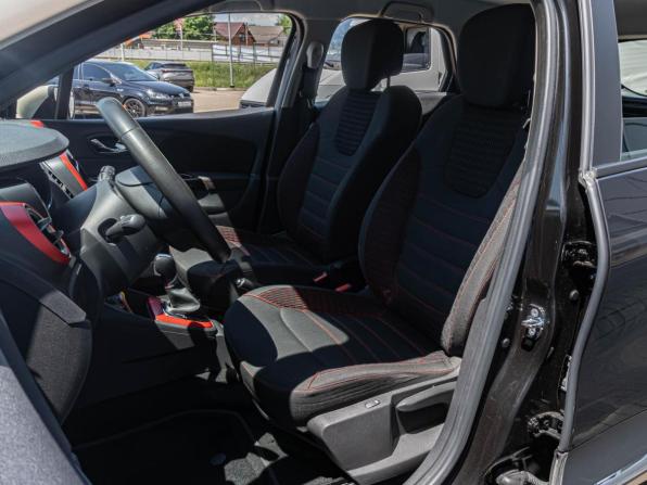 Renault Kaptur I с пробегом 2018 года, цена 1 380 000 рублей, 97263 км, внедорожник, Автокод Объявления