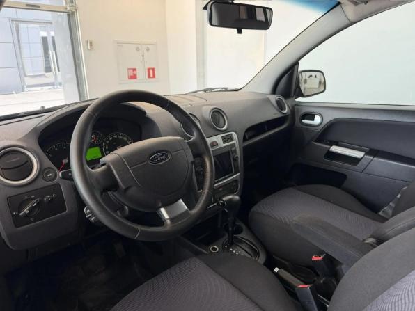 Ford Fusion I Рестайлинг с пробегом 2011 года, цена 609 000 рублей, 239216 км, хэтчбек, Автокод Объявления