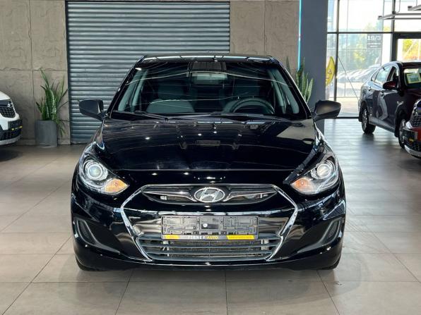 Hyundai Solaris I с пробегом 2013 года, цена 680 000 рублей, 263335 км, седан, Автокод Объявления