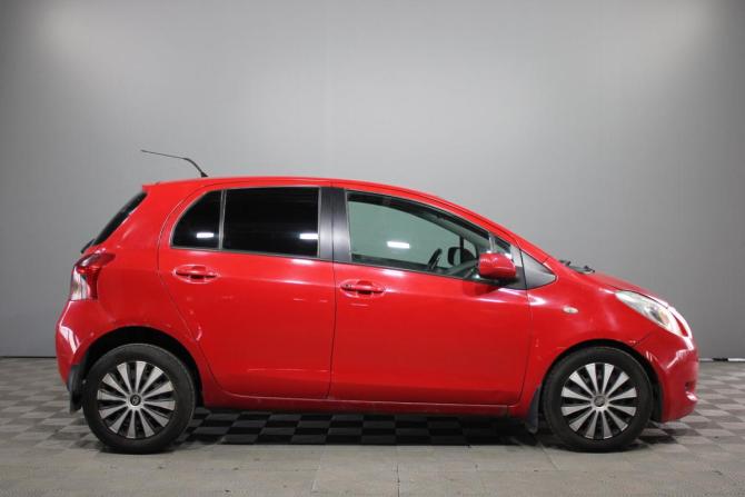 Toyota Yaris II с пробегом 2006 года, цена 349 000 рублей, 200000 км, хэтчбек, Автокод Объявления