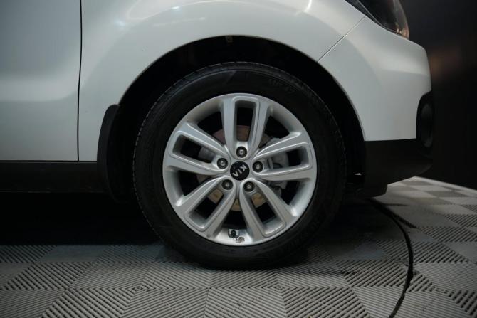 Kia Soul II Рестайлинг с пробегом 2018 года, цена 1 707 000 рублей, 97000 км, хэтчбек, Автокод Объявления