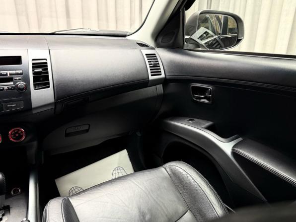 Mitsubishi Outlander II Рестайлинг с пробегом 2010 года, цена 1 129 000 рублей, 213000 км, внедорожник, Автокод Объявления
