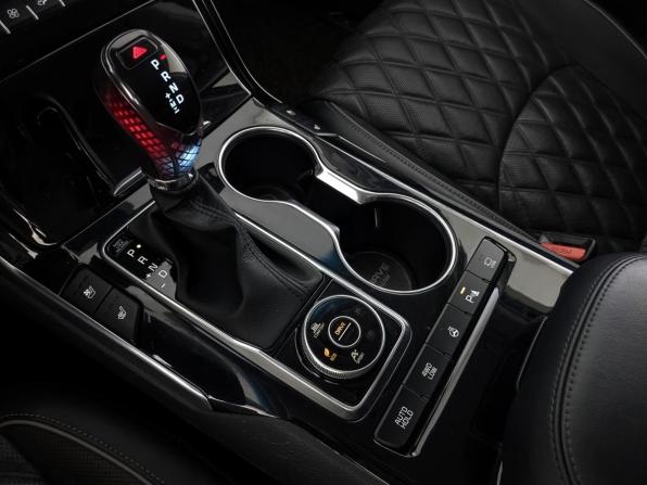 Kia Mohave I Рестайлинг 2 с пробегом 2020 года, цена 4 755 000 рублей, 57998 км, внедорожник, Автокод Объявления