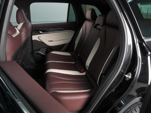 Geely Monjaro I с пробегом 2023 года, цена 3 199 000 рублей, 17763 км, внедорожник, Автокод Объявления
