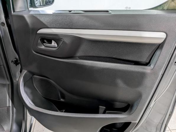 Peugeot Traveller I с пробегом 2020 года, цена 3 350 000 рублей, 51995 км, минивэн, Автокод Объявления