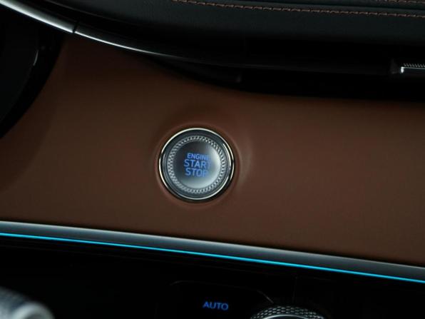 Genesis GV70 I с пробегом 2020 года, цена 4 499 654 рубля, 50102 км, внедорожник, Автокод Объявления