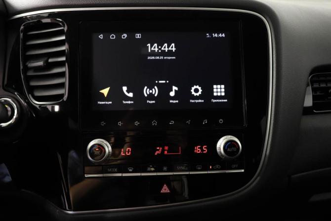Mitsubishi Outlander III Рестайлинг 3 с пробегом 2021 года, цена 2 425 200 рублей, 153950 км, внедорожник, Автокод Объявления