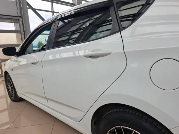 Hyundai Solaris I Рестайлинг с пробегом 2016 года, цена 963 000 рублей, 98000 км, хэтчбек, Автокод Объявления