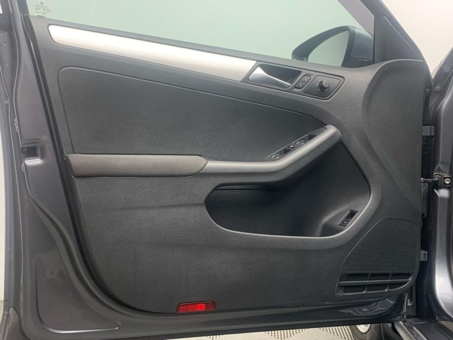Volkswagen Jetta VI Мурманск  - изображение 15