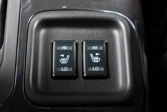 Nissan Juke I с пробегом 2012 года, цена 1 829 000 рублей, 106500 км, внедорожник, Автокод Объявления