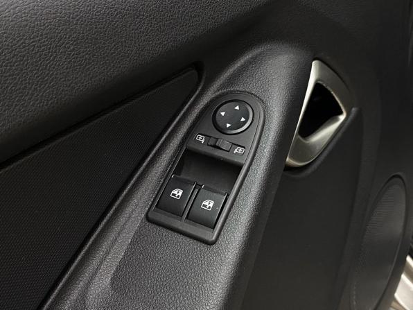 Lada (ВАЗ) Granta I Рестайлинг с пробегом 2019 года, цена 820 000 рублей, 38886 км, лифтбек, Автокод Объявления