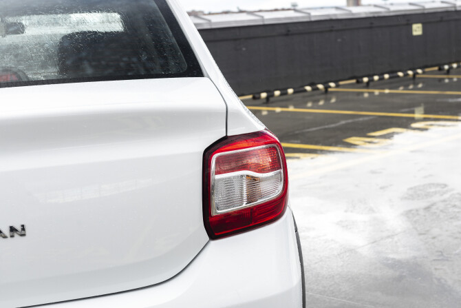 Renault Logan II Рестайлинг с пробегом 2020 года, цена 1 185 000 рублей, 60000 км, седан, Автокод Объявления