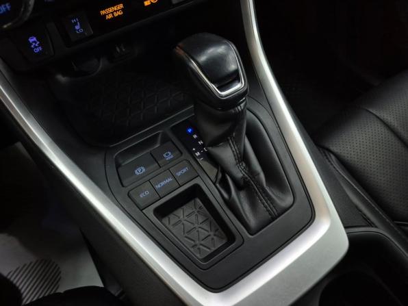Toyota RAV4 V (XA50) с пробегом 2019 года, цена 3 100 000 рублей, 103658 км, внедорожник, Автокод Объявления