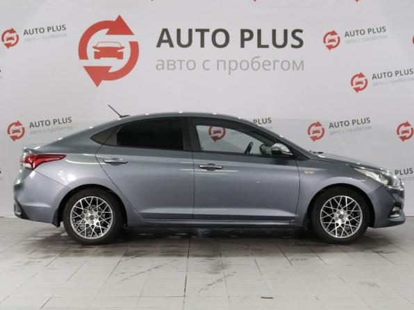 Hyundai Solaris II с пробегом 2018 года, цена 1 300 000 рублей, 133000 км, седан, Автокод Объявления