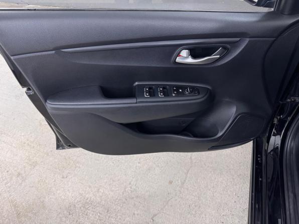 Kia Rio IV с пробегом 2019 года, цена 1 260 000 рублей, 91683 км, седан, Автокод Объявления