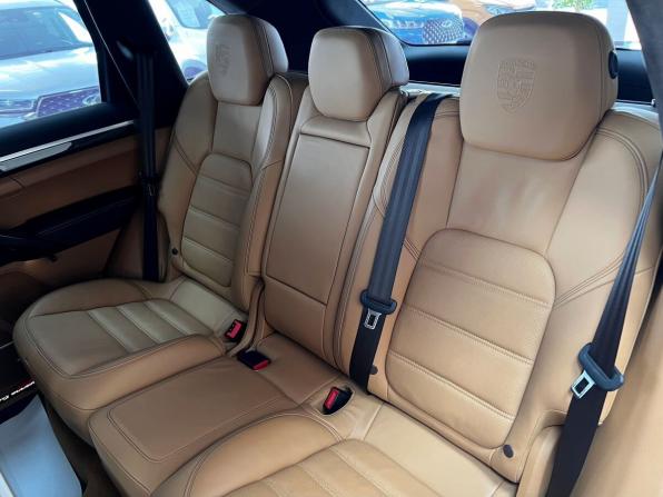 Porsche Cayenne II Рестайлинг (958) с пробегом 2016 года, цена 12 500 000 рублей, 27652 км, внедорожник, Автокод Объявления