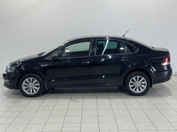 Volkswagen Polo V Рестайлинг с пробегом 2016 года, цена 1 000 000 рублей, 192943 км, седан, Автокод Объявления