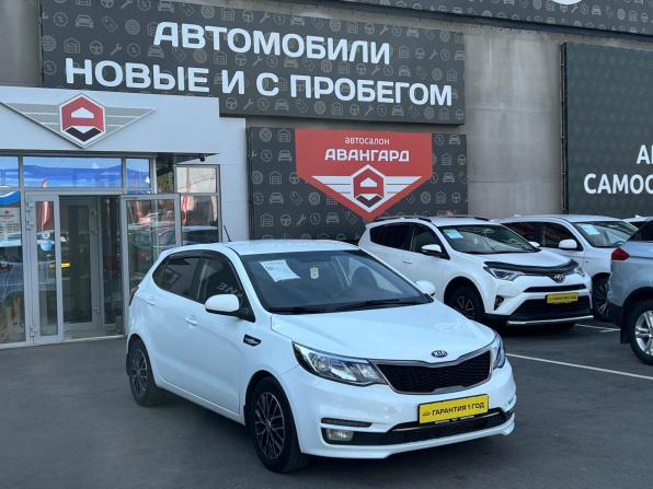Kia Rio III Рестайлинг с пробегом 2016 года, цена 750 000 рублей, 259712 км, хэтчбек, Автокод Объявления