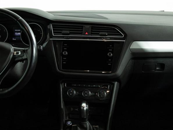 Volkswagen Tiguan II с пробегом 2020 года, цена 2 689 000 рублей, 69300 км, внедорожник, Автокод Объявления