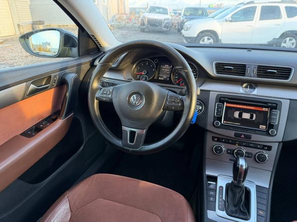 Volkswagen Passat B7 с пробегом 2013 года, цена 880 000 рублей, 280000 км, седан, Автокод Объявления