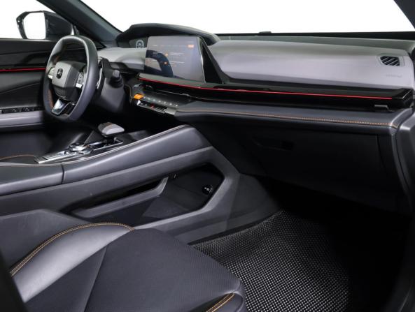Changan UNI-V I с пробегом 2023 года, цена 2 325 000 рублей, 35111 км, лифтбек, Автокод Объявления