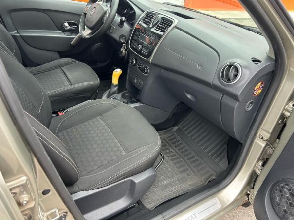 Renault Logan II с пробегом 2014 года, цена 540 000 рублей, 223000 км, седан, Автокод Объявления