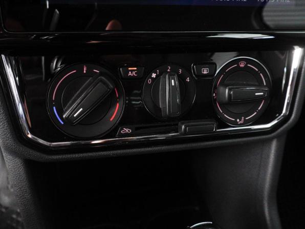 Jetta VA3 с пробегом 2023 года, цена 1 595 000 рублей, 21961 км, седан, Автокод Объявления