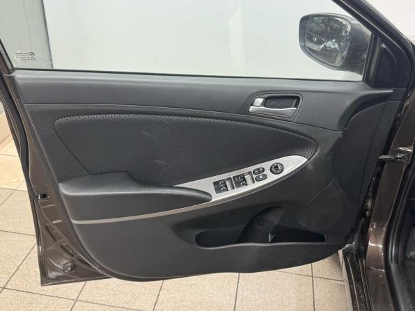 Hyundai Solaris I Рестайлинг с пробегом 2014 года, цена 749 000 рублей, 190175 км, хэтчбек, Автокод Объявления