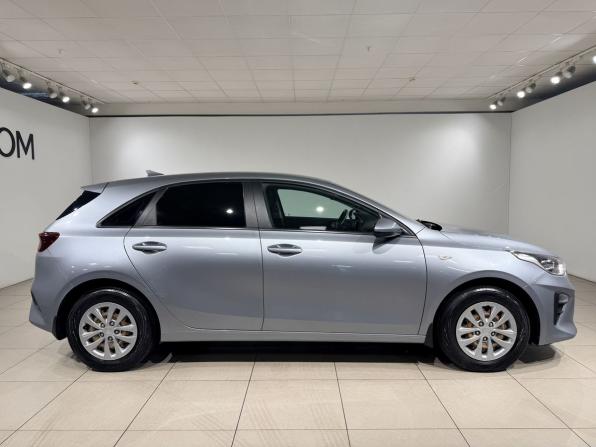 Kia Ceed III с пробегом 2018 года, цена 1 599 000 рублей, 132256 км, хэтчбек, Автокод Объявления