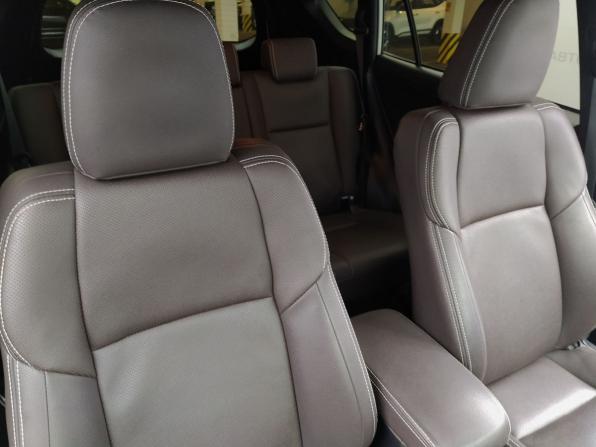 Toyota RAV4 IV (XA40) Рестайлинг с пробегом 2019 года, цена 3 050 000 рублей, 65519 км, внедорожник, Автокод Объявления