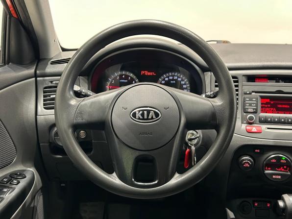 Kia Rio II Рестайлинг с пробегом 2010 года, цена 599 000 рублей, 123836 км, хэтчбек, Автокод Объявления