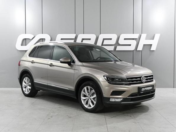 Volkswagen Tiguan II с пробегом 2017 года, цена 2 579 000 рублей, 131348 км, внедорожник, Автокод Объявления