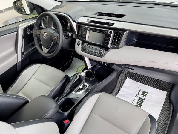 Toyota RAV4 IV (XA40) Рестайлинг с пробегом 2016 года, цена 2 495 000 рублей, 98181 км, внедорожник, Автокод Объявления