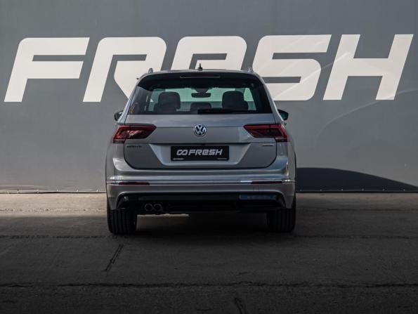 Volkswagen Tiguan II с пробегом 2019 года, цена 3 395 000 рублей, 81882 км, внедорожник, Автокод Объявления