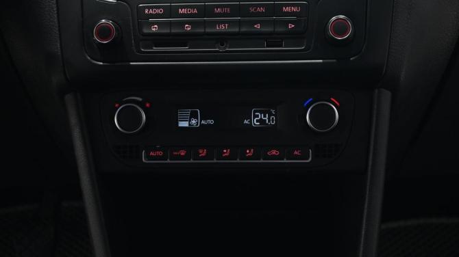 Volkswagen Polo V с пробегом 2013 года, цена 595 000 рублей, 233944 км, седан, Автокод Объявления