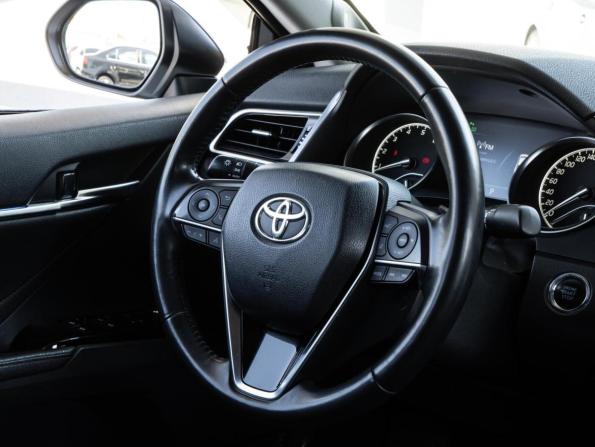 Toyota Camry VIII (XV70) с пробегом 2018 года, цена 3 049 000 рублей, 90772 км, седан, Автокод Объявления