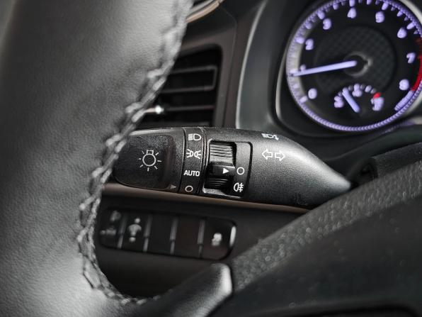 Hyundai Elantra VI (AD) Рестайлинг с пробегом 2019 года, цена 995 000 рублей, 196900 км, седан, Автокод Объявления