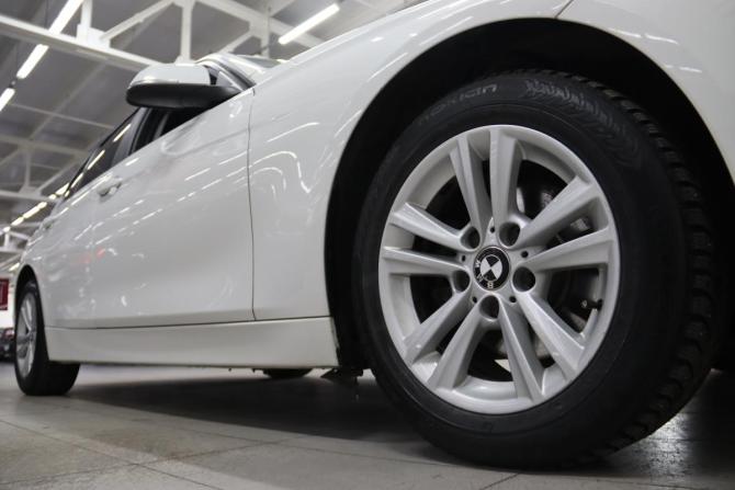 BMW 3 серии VI (F3x) Рестайлинг с пробегом 2015 года, цена 1 695 950 рублей, 97539 км, седан, Автокод Объявления