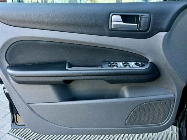 Ford Focus II Рестайлинг с пробегом 2008 года, цена 710 000 рублей, 254370 км, хэтчбек, Автокод Объявления