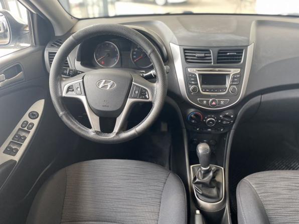 Hyundai Solaris I Рестайлинг с пробегом 2016 года, цена 1 009 000 рублей, 126977 км, седан, Автокод Объявления