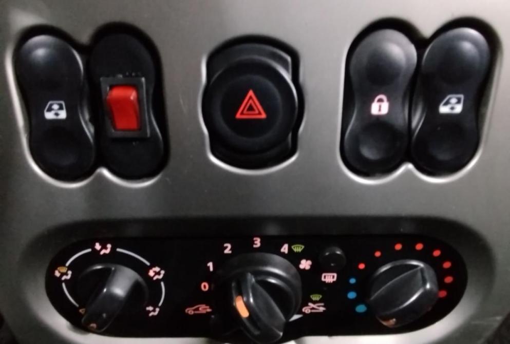 Renault Sandero I Саратов  - изображение 17